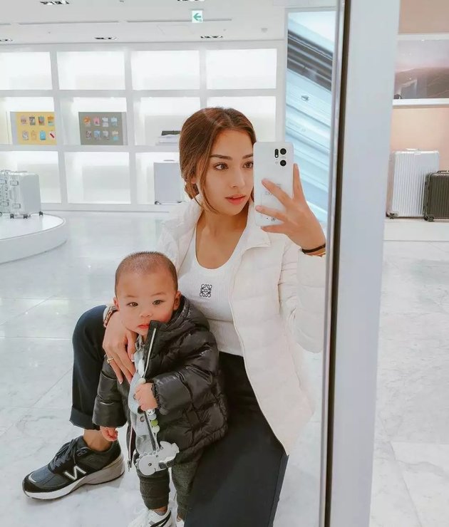 Nikita Willy's Parenting Styles That Are in the Spotlight, Starting from Not Believing in Myths to Letting the Baby Sleep Alone