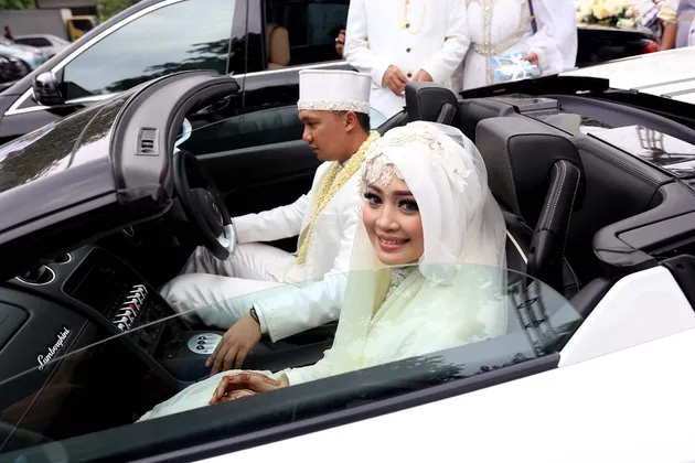 artis indonesia berhijab