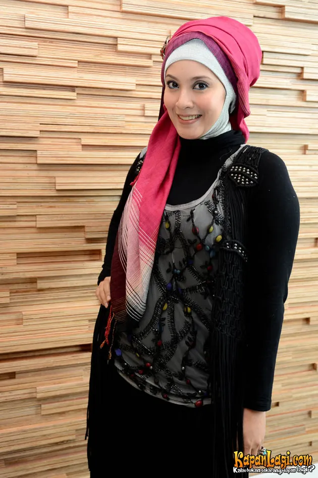 artis indonesia berhijab