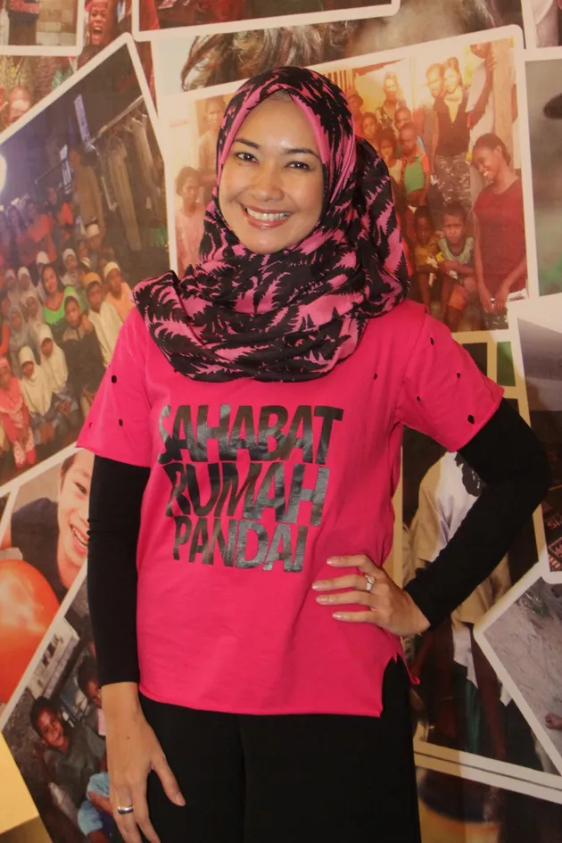 artis indonesia berhijab
