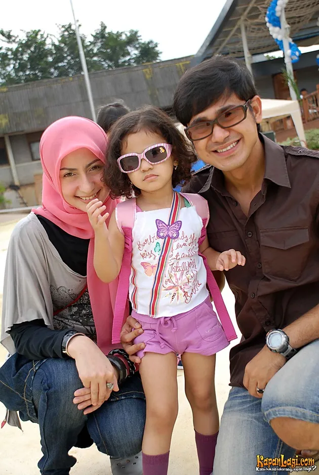 artis indonesia berhijab