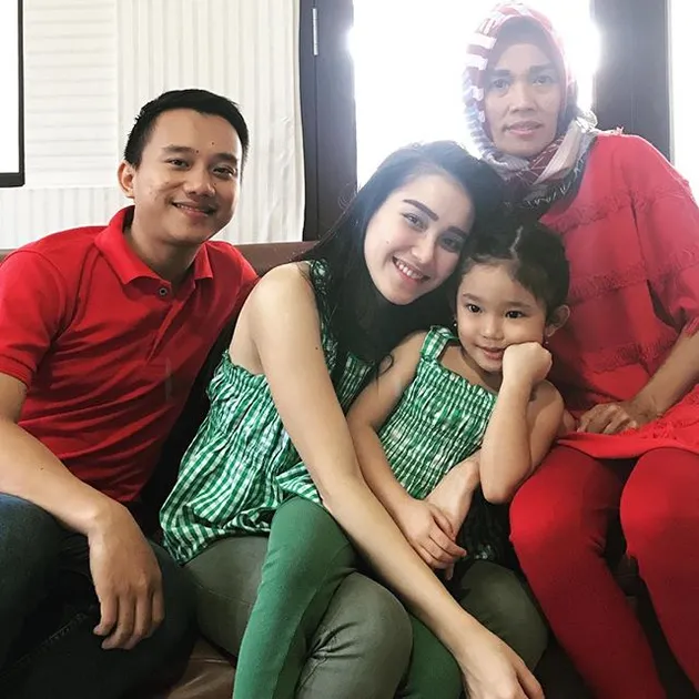 Ayu Ting Ting - Bilqis Khumairah Razak