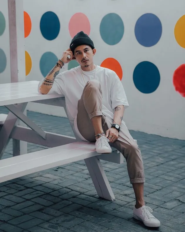 Potret Lawan Main Vanessa Angel