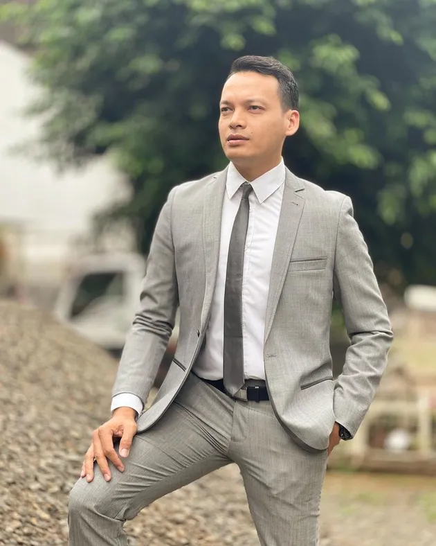 Potret Lawan Main Vanessa Angel