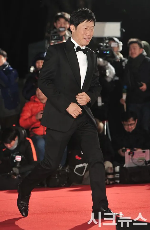 Red Carpet Blue Dragon Awards