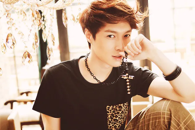 Lay EXO