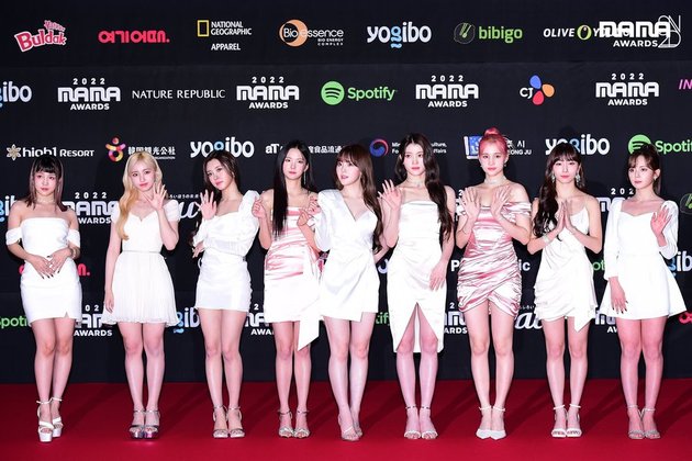 Lineup of Female Celebrities on the Red Carpet of MAMA 2022 Day 1, Only a Few Dared to Stand Out