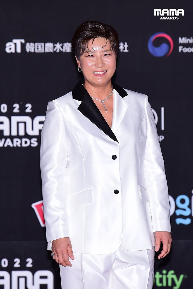 Lineup of Female Celebrities on the Red Carpet of MAMA 2022 Day 1, Only a Few Dared to Stand Out