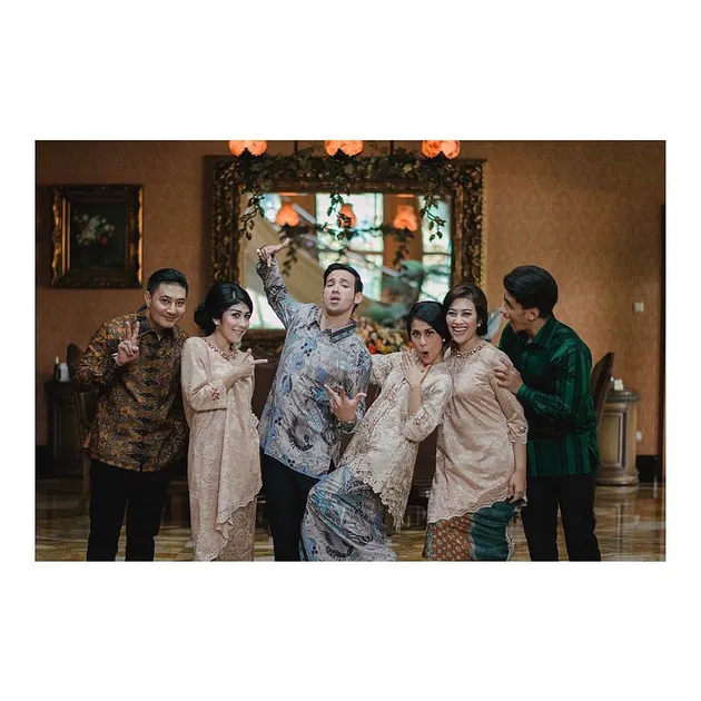 selebriti indonesia, selebriti lamaran, perkawinan selebriti indoensia