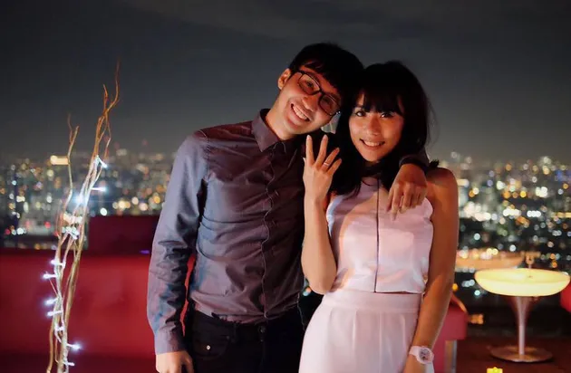 selebriti indonesia, selebriti lamaran, perkawinan selebriti indoensia