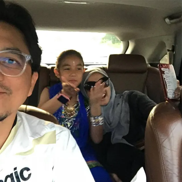 Laudya Cynthia Bella &amp; Engku Emran