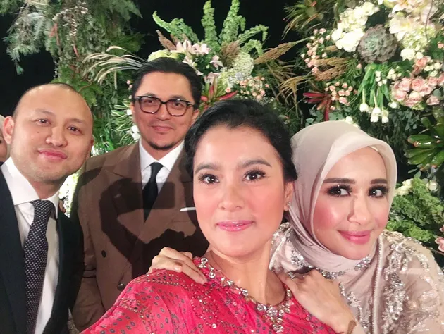 Laudya Cynthia Bella &amp; Engku Emran