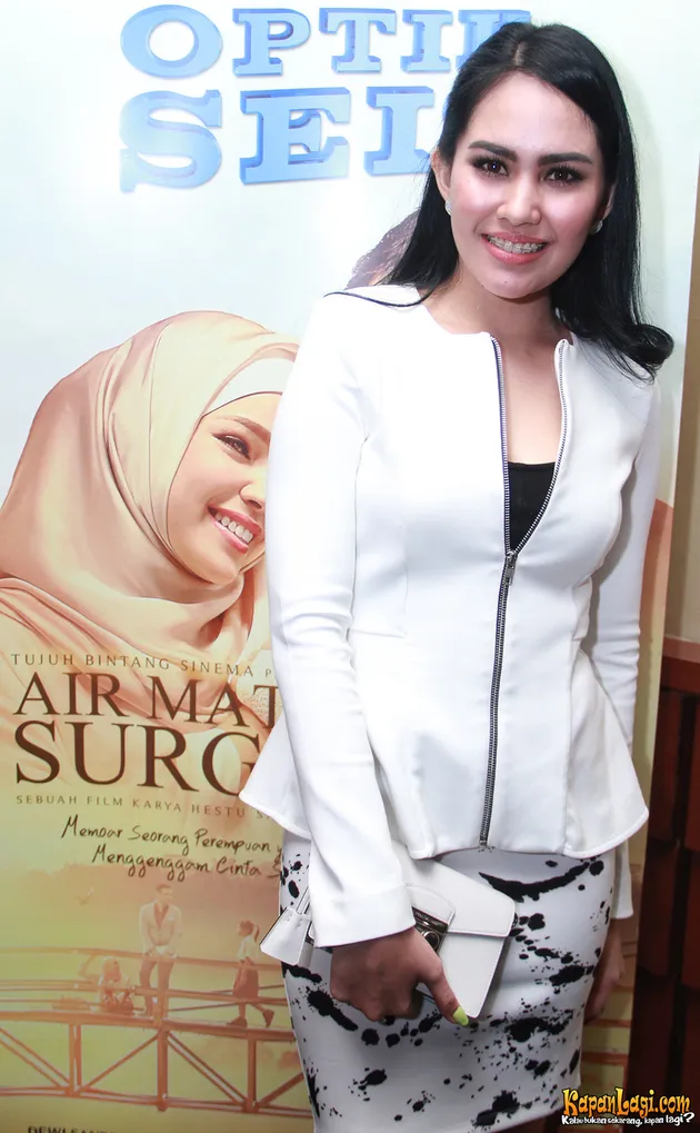 Premier AIR MATA SURGA