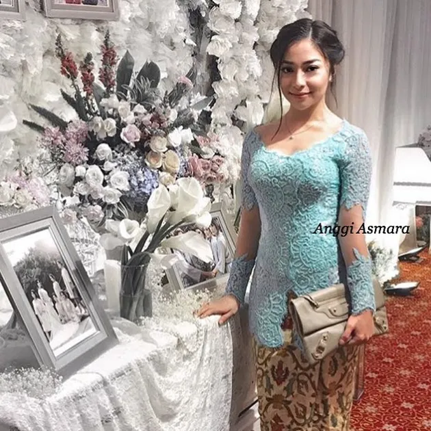Kebaya Anggi Asmara