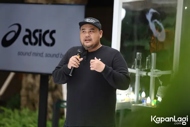 Kimswell bicara di opening booth