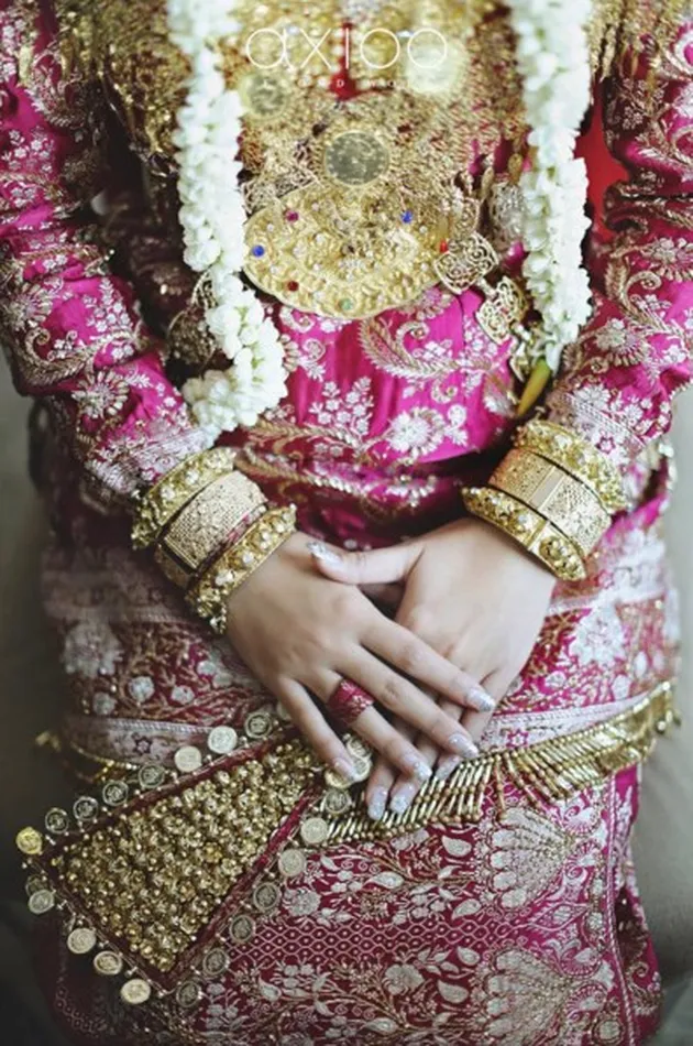 Baju Pengantin Putri Titian dan Junior Liem