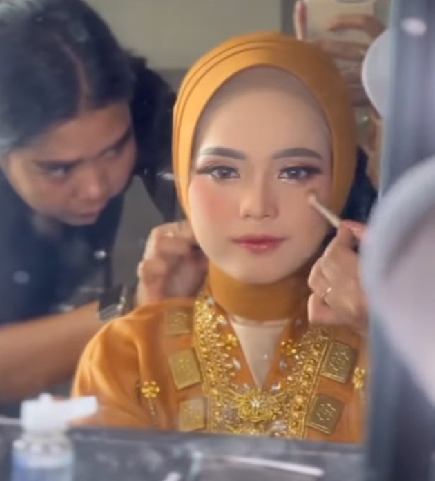 Detail Makeup by Putri Isnari for Uang Panai Event that's Flawless, Very Beautiful Before Receiving 2 Billion