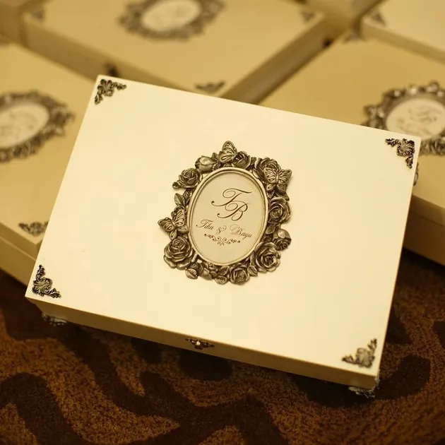 Foto pernikahan putri Gubernur Soekarwo - Kartika Prawita