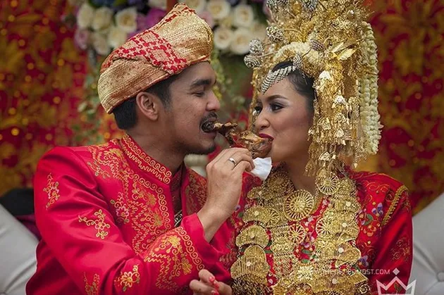 Pernikahan Mario - Ratu