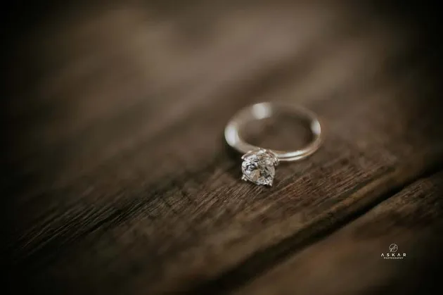 Potret cincin tunangan Rara LIDA