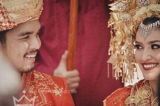 Mario Irwinsyah - Ratu Dewi Anandita