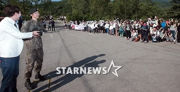 Song Joong Ki pulang wamil