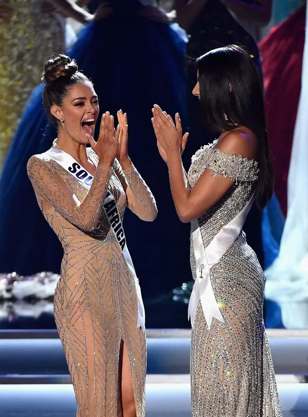 Crowning Moment Miss Universe 2017