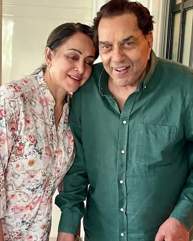 Dharmendra dan Hema Malini berdua