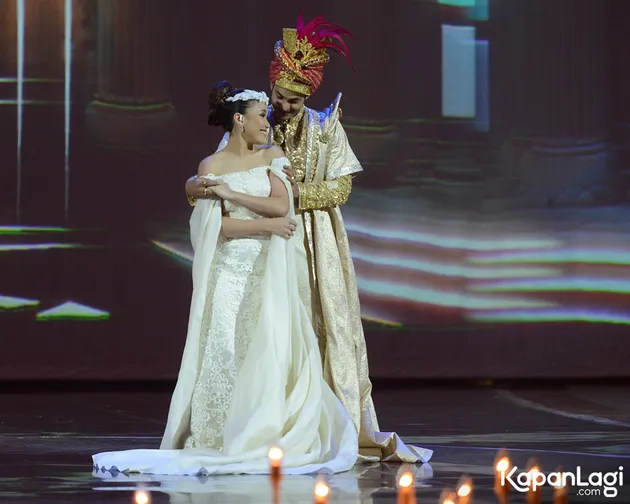 Ayu Ting Ting &amp; Ravi Bhatia