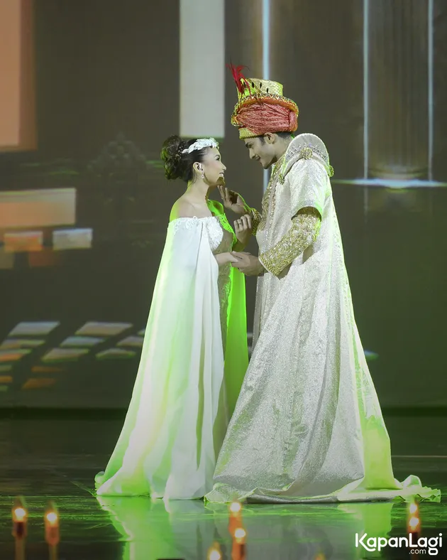 Ayu Ting Ting &amp; Ravi Bhatia