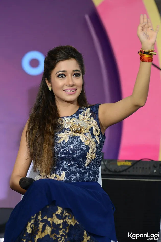 Tina Dutta dan Rashami Desai