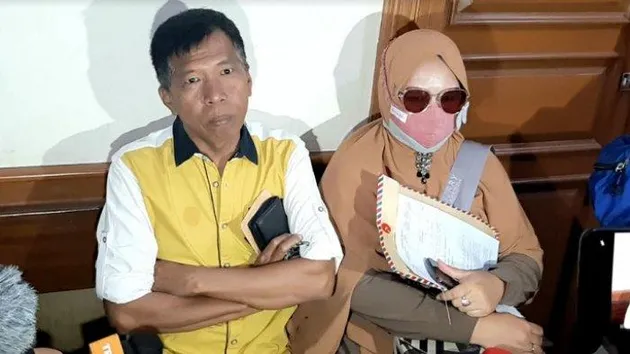 berita kiwil, kiwil poligami, kasus kiwil, kiwil cerai