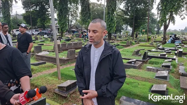 Didi Riyadi wawancara dengan wartawan