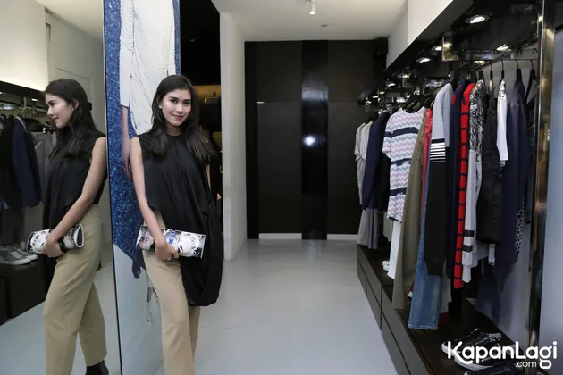 Syahnaz Shadiqah - Jeje Govinda 