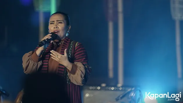 Semua musisi wajib menaati prokes. Hanya penyanyi yang diperbolehkan melepas masker namun harus memakai mic pribadi untuk mencegah penularan virus.