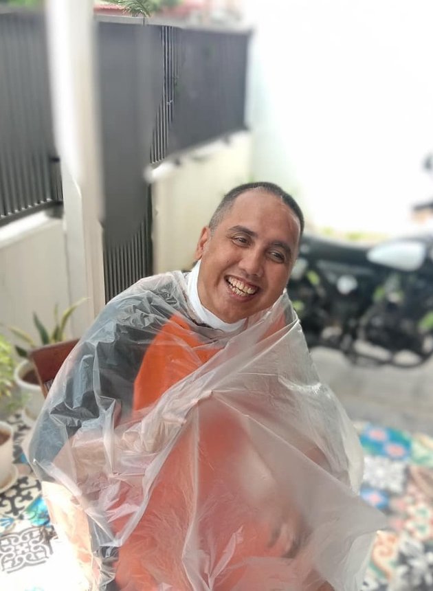 Reported Dead, Here's the Latest Portrait of Gugun Gondrong After Recovering from Brain Tumor - Just Sold His Luxury House
