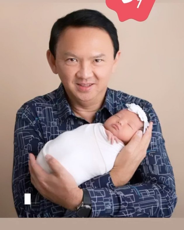 Known for His Firm and Stern Personality, Here's a Gentle Side of Ahok When Taking Care of His Two Children