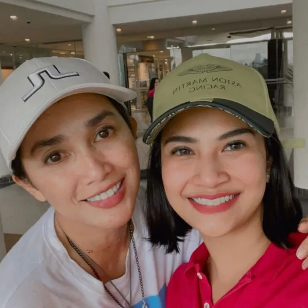 Vanessa Angel dan Bibi Ardiansyah meninggal dunia