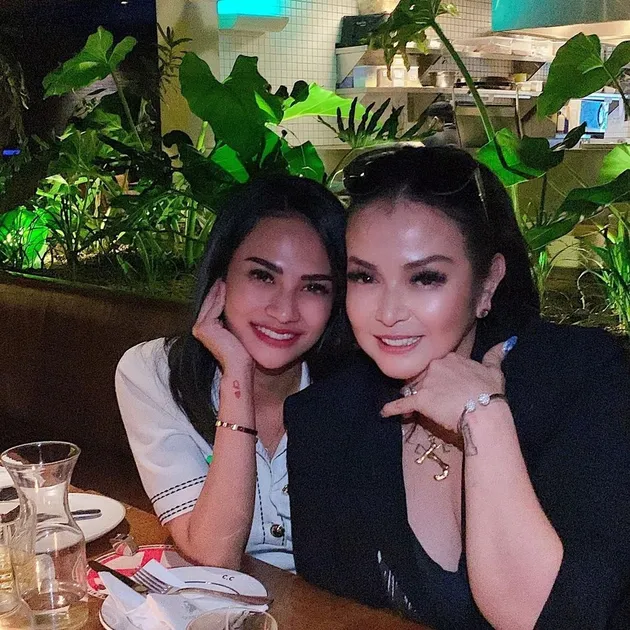 Vanessa Angel dan Bibi Ardiansyah meninggal dunia