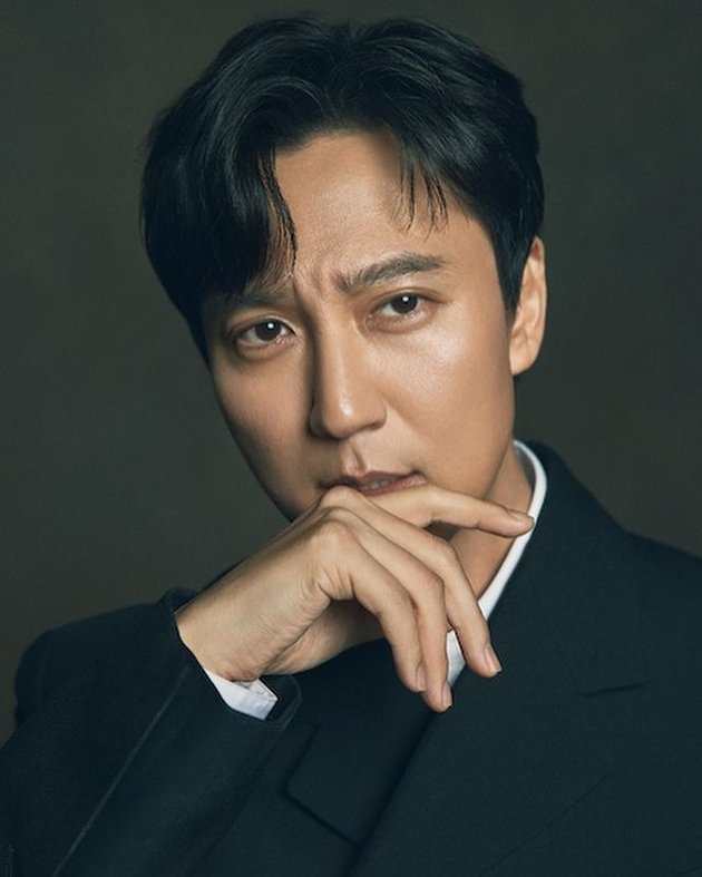 Known as a Top Actor, Kim Nam Gil Reveals Difficulty in Remembering Scripts After a Major Accident