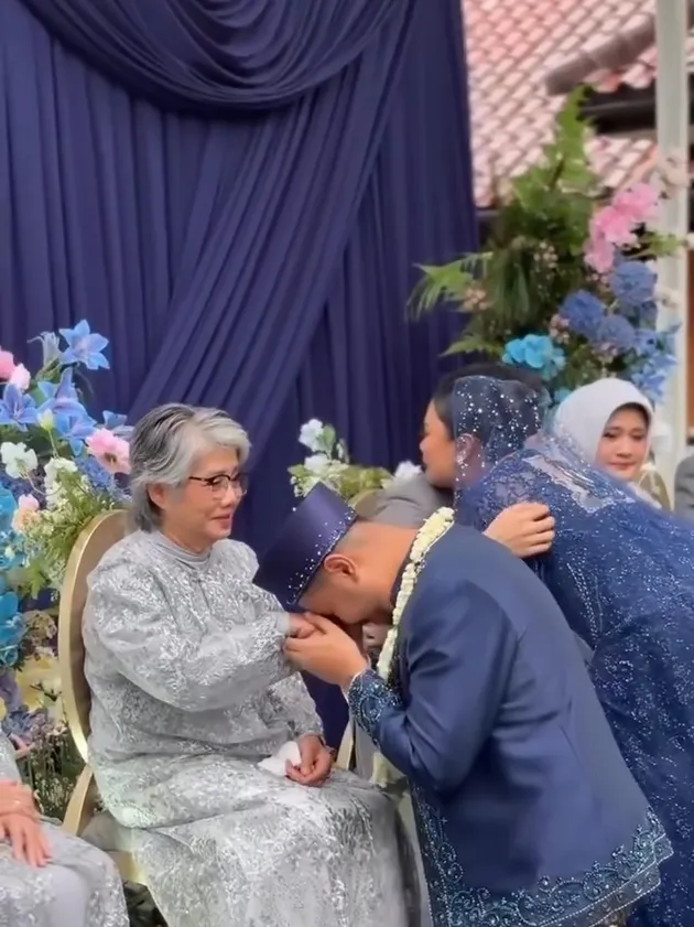 Adik Sungkem ke Dikta