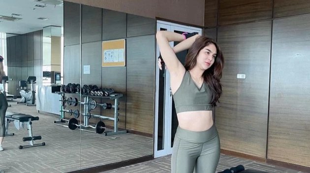 Reported to the Police for Alleged Online Gambling Promotion, Here are 7 Pictures of Hana Hanifah While Working Out that Make Men Nervous