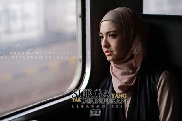 Adegan SURGA YANG TAK DIRINDUKAN