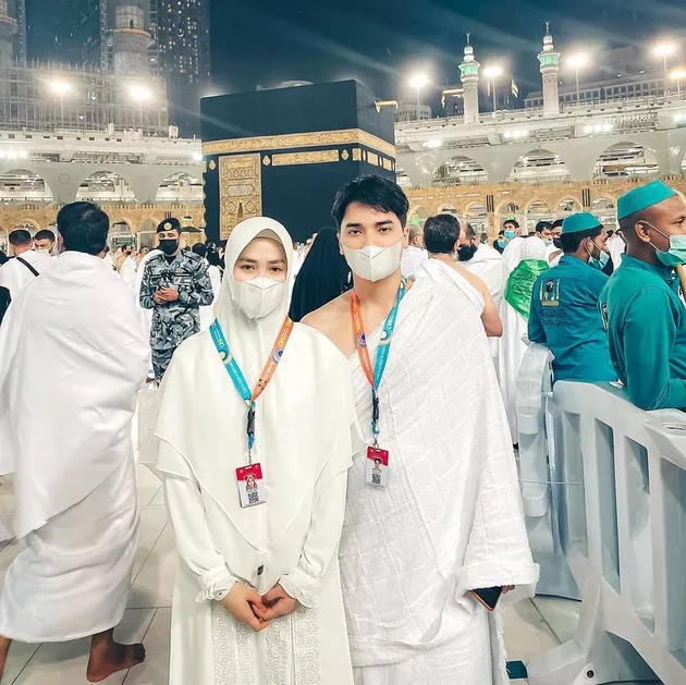 Alvin Faiz dan Henny Rahman