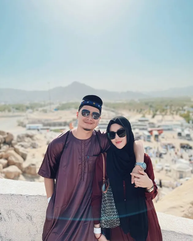 Alvin Faiz dan Henny Rahman