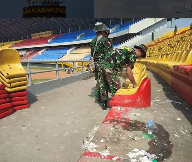 stadion jakabaring, jakabaring dirusak suporter