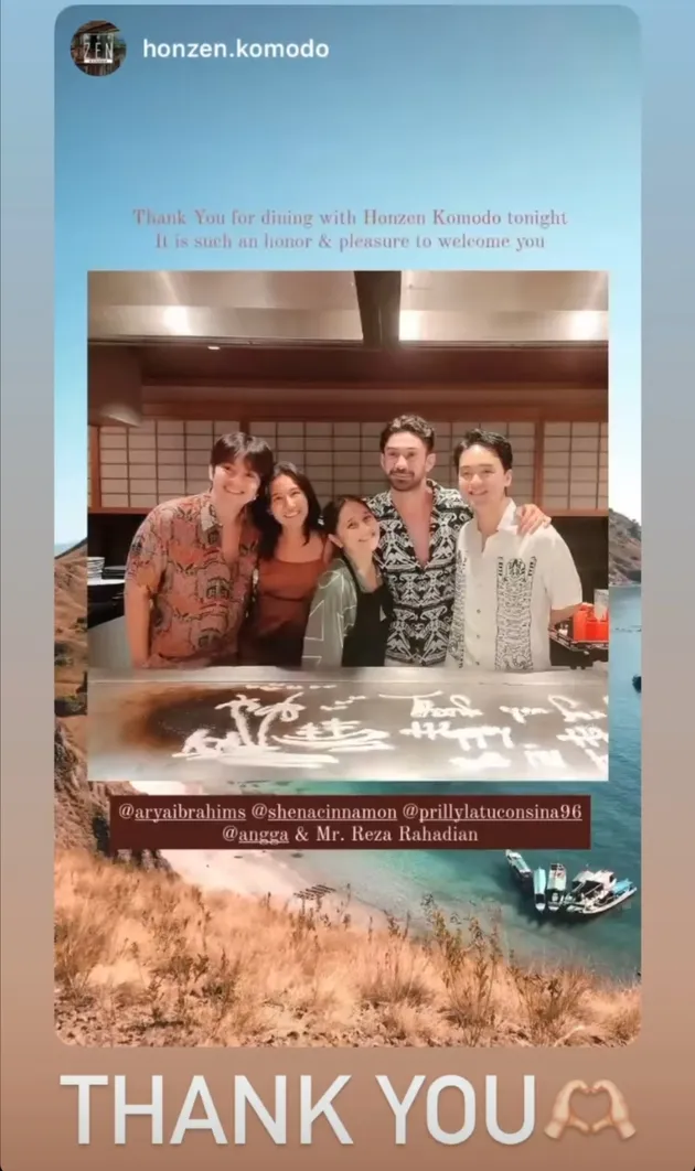 Prilly Latuconsina dan Reza Rahadian
