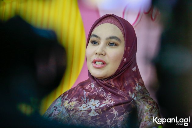 Highlighted When Wanting Presidential Candidates to Recite, 9 Photos of Kartika Putri Who is Surprised that Her Old Photos Become the Subject of Ridicule - Gracious Despite Being Criticized by Netizens
