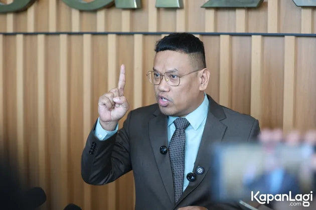Uya Kuya tunjuk pakai jari