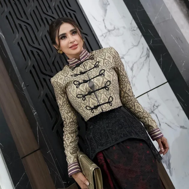 Dewi Perssik diterpa isu hoaks